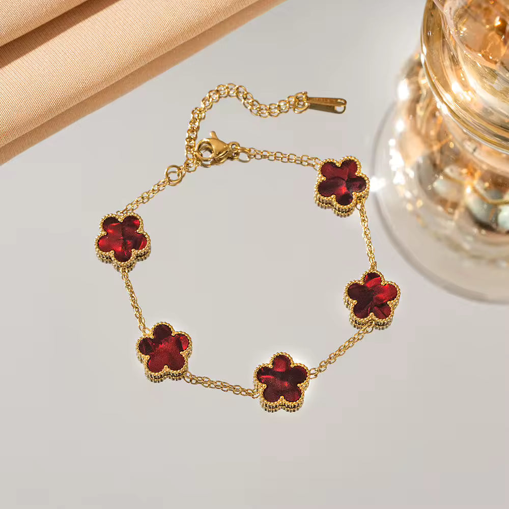 Maroon Luxe Clover